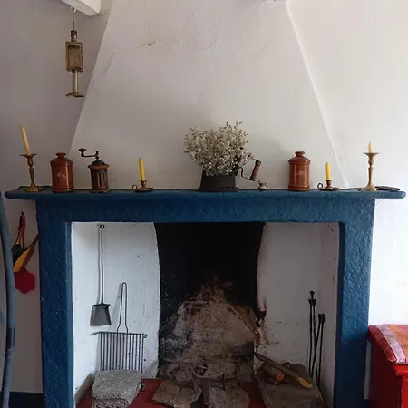 Low-mountain House With Terrace And Garden, Near Maggiore Vakantiehuis *