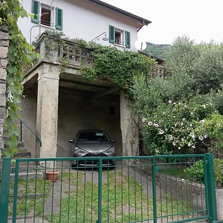 Low-mountain House With Terrace And Garden, Near Maggiore