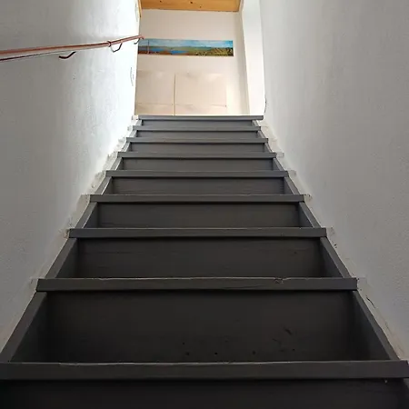 Low-mountain House With Terrace And Garden, Near Maggiore