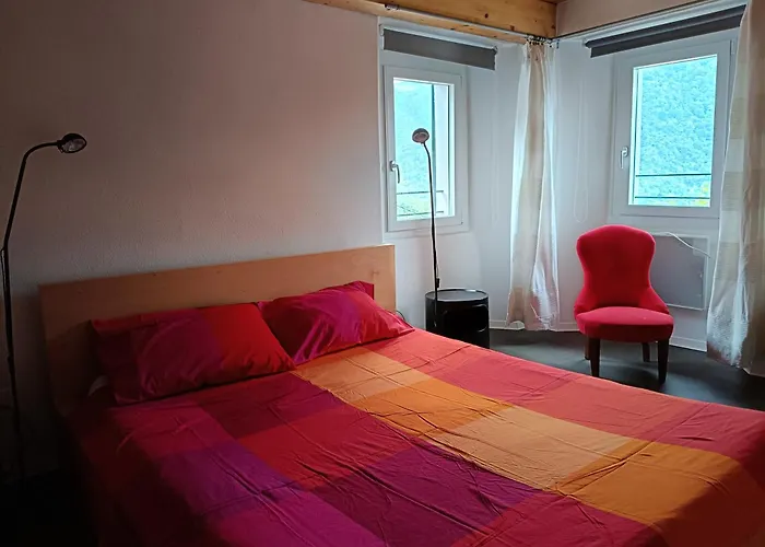 Low-mountain House With Terrace And Garden, Near Maggiore *