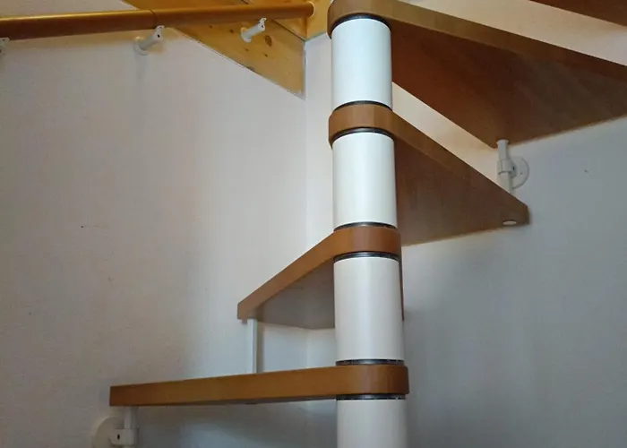 Low-mountain House With Terrace And Garden, Near Maggiore 펜션