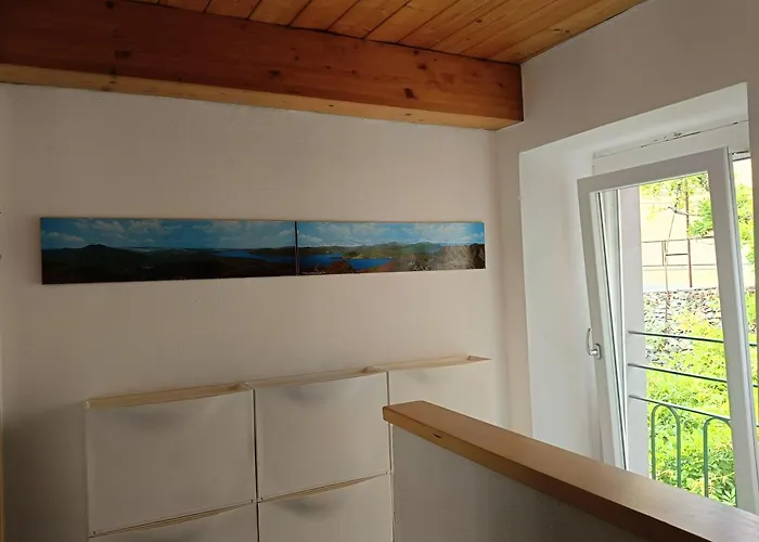 Low-mountain House With Terrace And Garden, Near Maggiore *