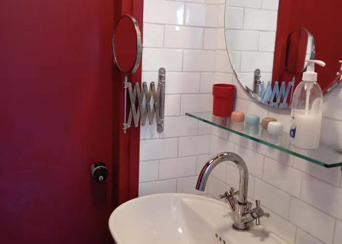 펜션 Low-mountain House With Terrace And Garden, Near Maggiore Maccagno