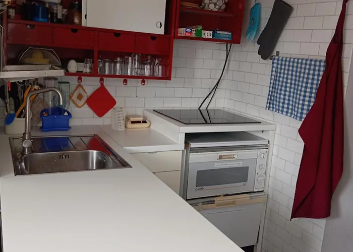 Low-mountain House With Terrace And Garden, Near Maggiore Maccagno