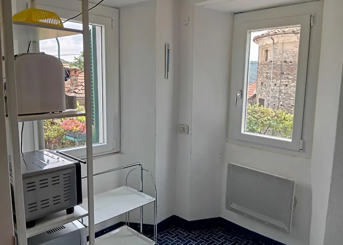 Low-mountain House With Terrace And Garden, Near Maggiore 펜션 *