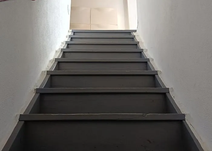 Low-mountain House With Terrace And Garden, Near Maggiore