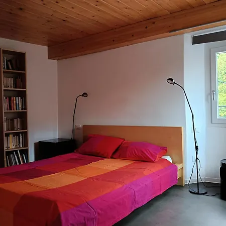 Low-mountain House With Terrace And Garden, Near Maggiore Semesterbostad