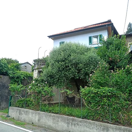 Low-mountain House With Terrace And Garden, Near Maggiore 別荘